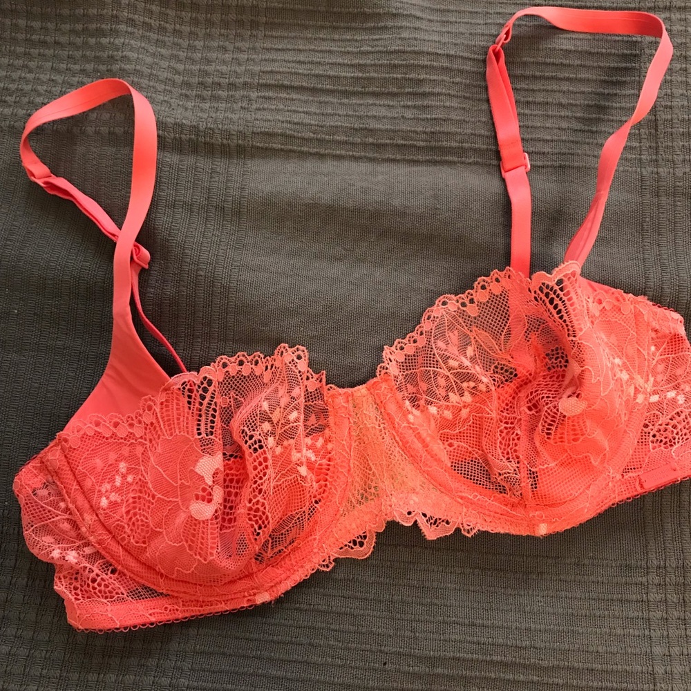 ✨3/$12✨Calvin Klein Black lace balconnet bra - 32C